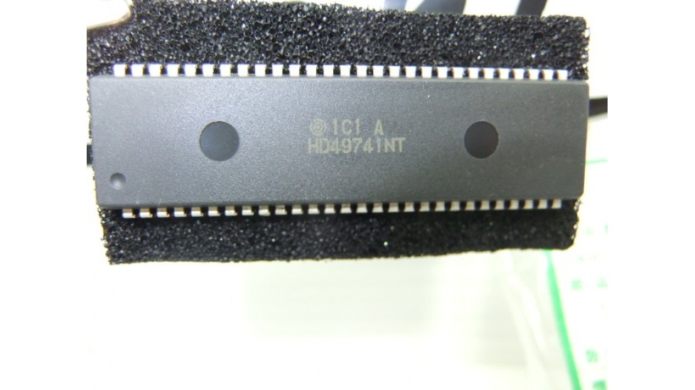 Hitachi   ic HD49741NT .